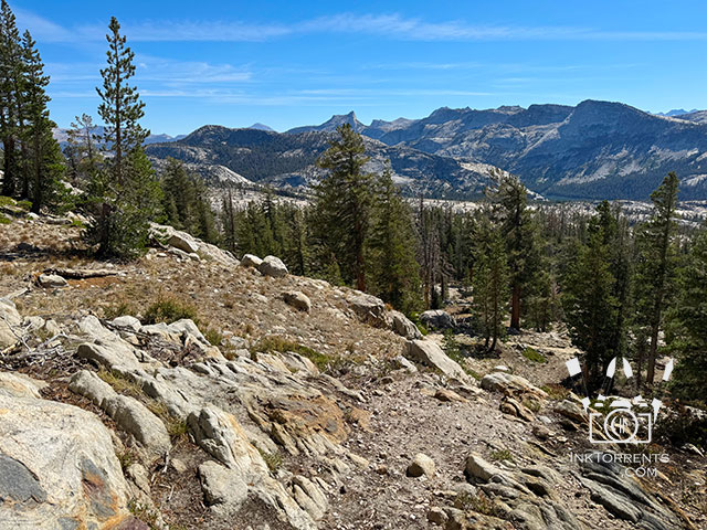 May Lake Tioga Pass Yosemite National Park photo by Soma Acharya @ inktorrents.com